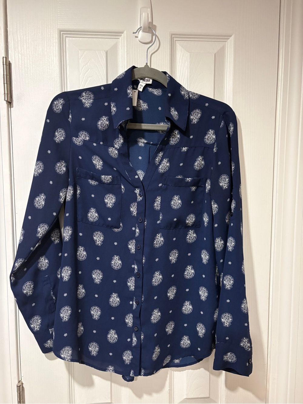 Express Portofino Button-Down Shirt Size Small Navy Paisley